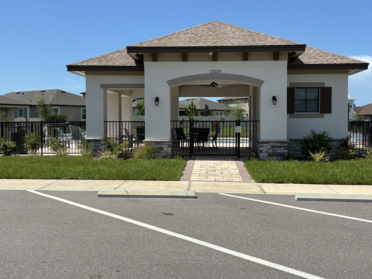 The Villages of Avalon gated entry